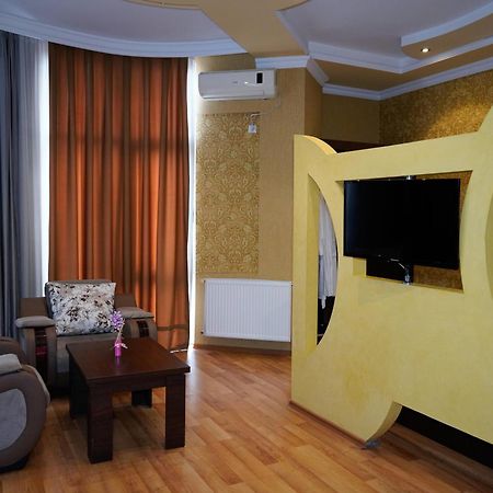 Hotel Monopoli Kutaisi Eksteriør bilde